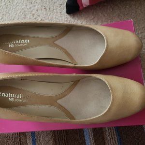 Taupe/Tan Naturalizer Lennox Style, Womens 11M